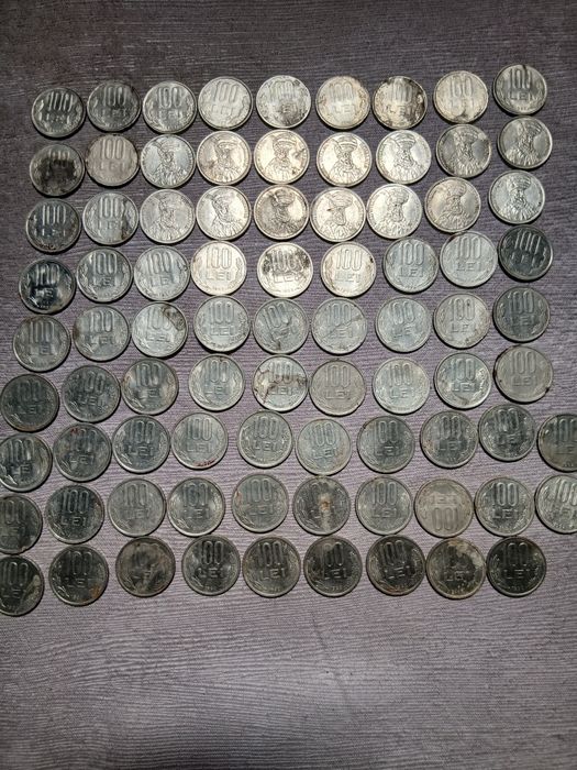 Vand o coletie cu miHai viteazu din anul 1943 100 de bucat pret 15000 euroi