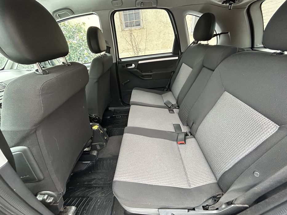 Opel Meriva 1.6 benzina  an 2004