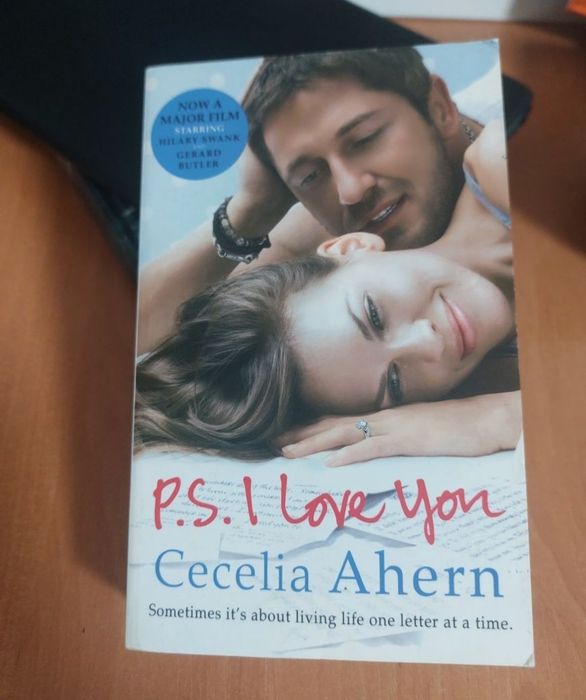 Продам книгу на английском языке