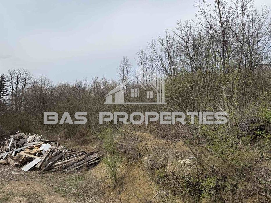 Парцел в София-гр.Нови Искър площ 1000