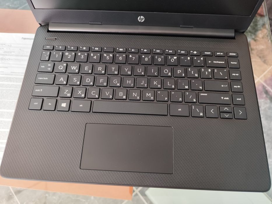Лаптоп HP 14S-FQ0004NU-НОВ
