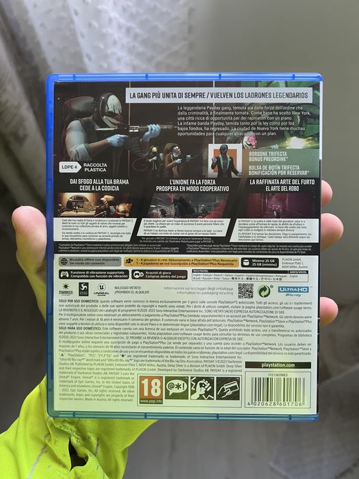 Metal Gear Solid V: The Definitive +     PAYDAY 3 – Day One Edition