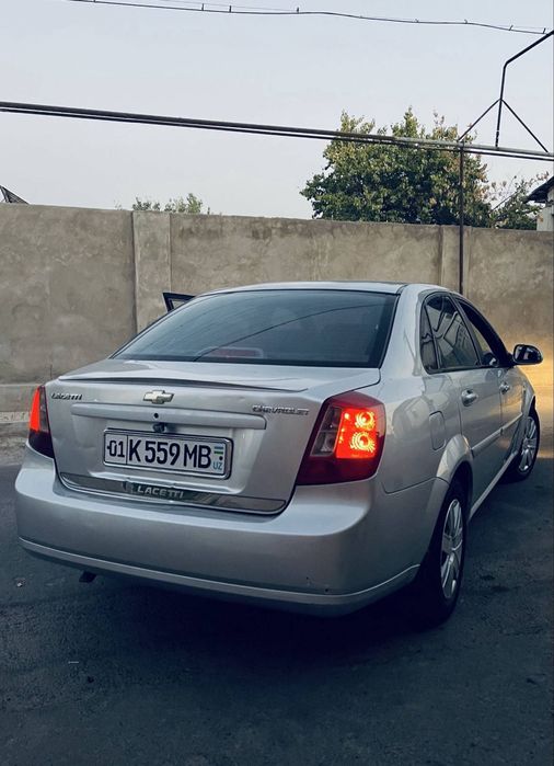 Lasetti 1,8 2010 propan