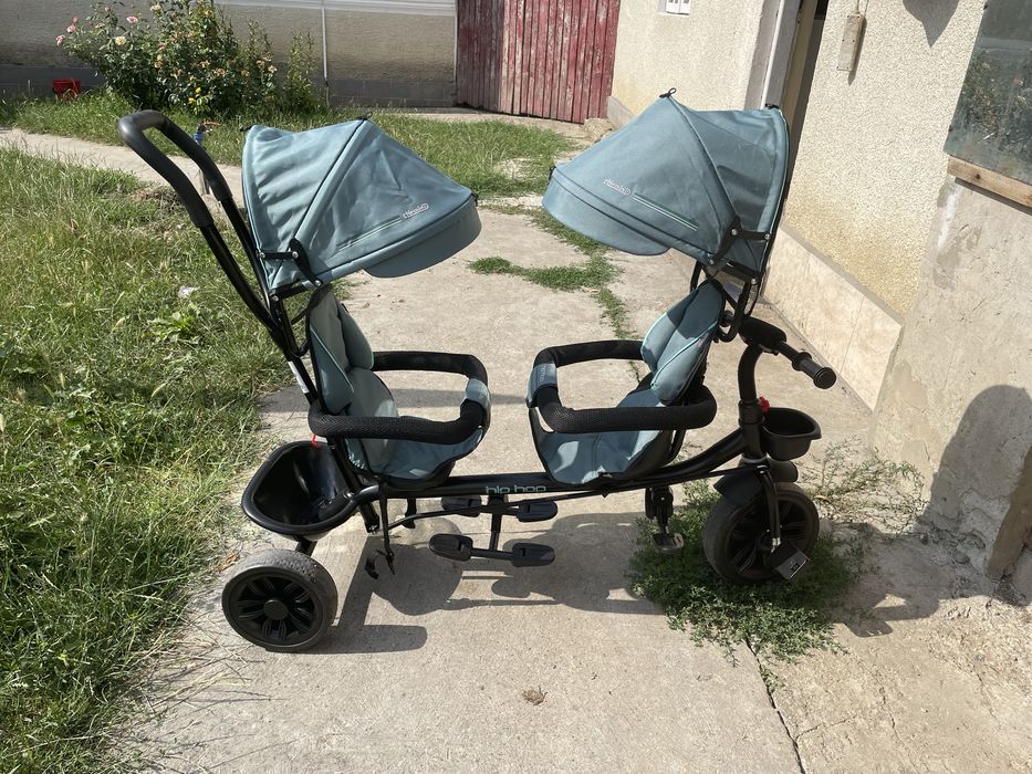 Vand tricicleta gemeni