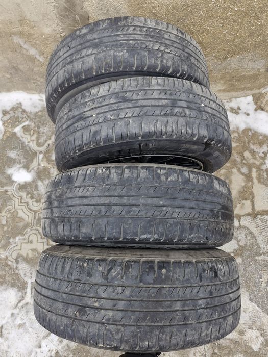 Продаётся комплект 15р