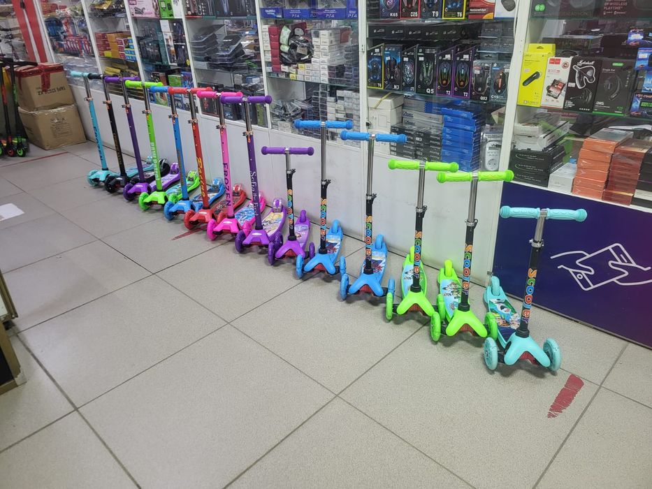 Продам детский самокат