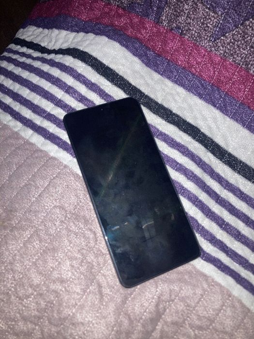 Iphone se 2020 / Poco x7 pro