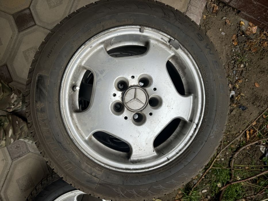 Продаю зимние резины с дисками
