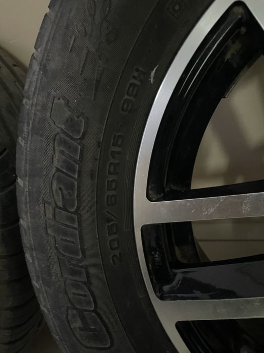 Продам диски с шиной