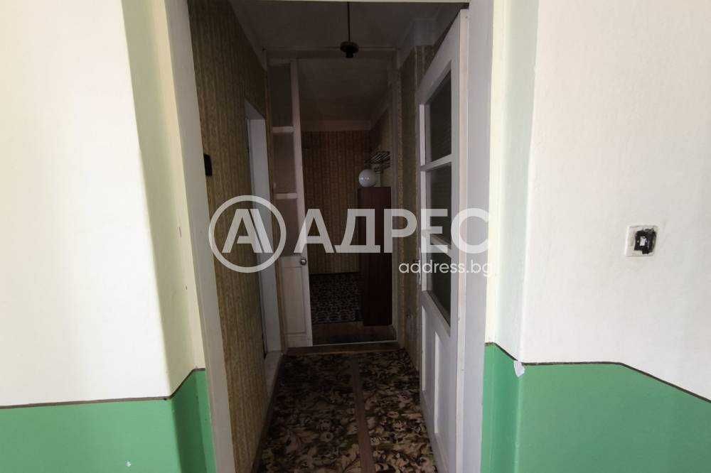 Продава се Къща в Разград, Център - 164 кв.м за 778 €/кв.м - Снимка #9