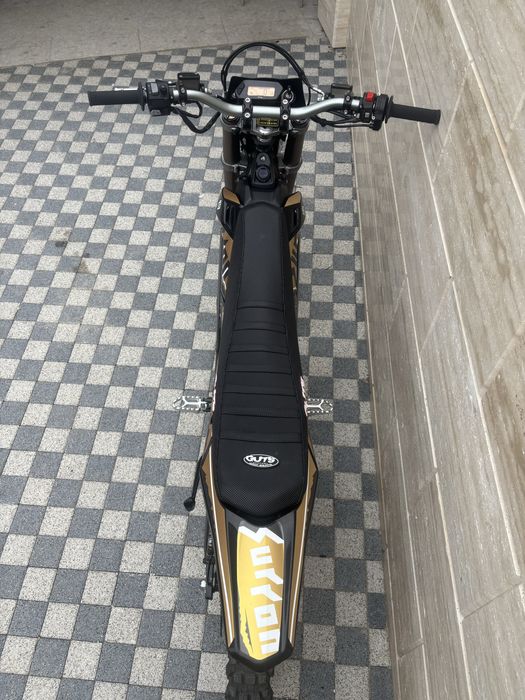 Surron ultra bee 2025       21KWH    Със  oДДС