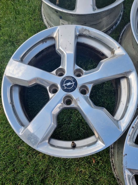 Vând un set de jante 5x115 R17X7J ET38 Chevrolet Volt/ Opel Ampera