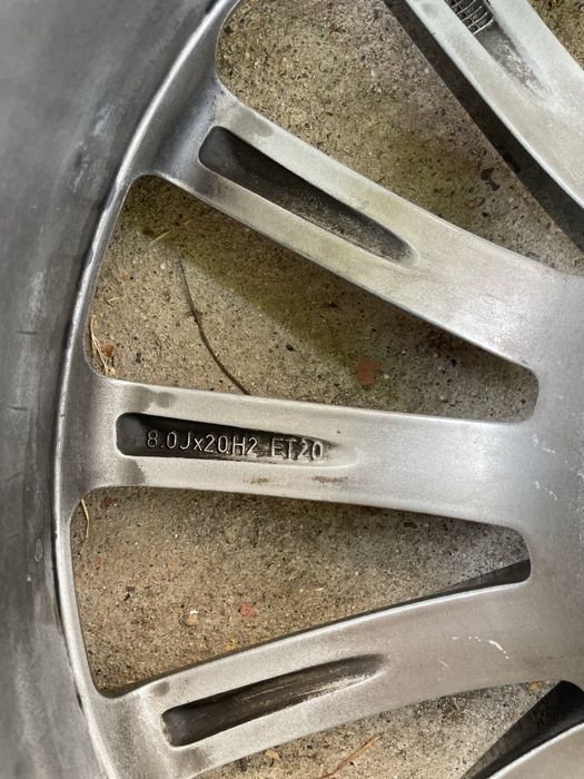 Оригинални AMG джанти Mercedes 20” - с пукнатини