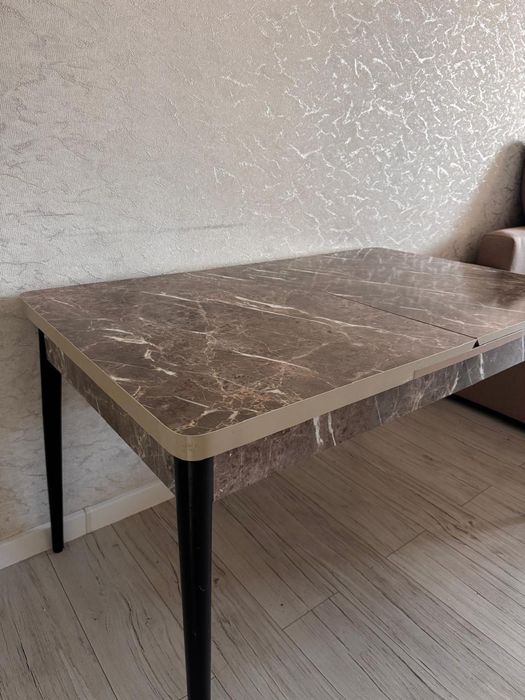 Продам стол со стульями