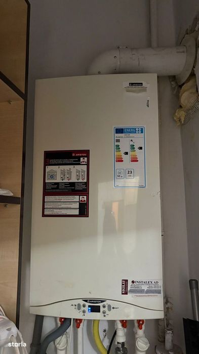 Proprietar- Inchiriez apartament 3 camere Victoriei cu balcoane