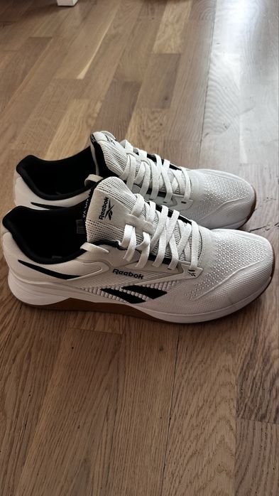 Кроссовки REEBOK размер 42.5