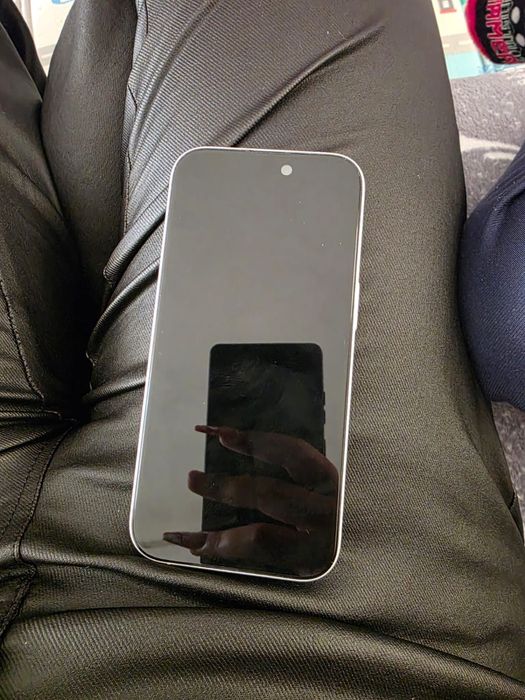 Vand sau schimb iphone 16