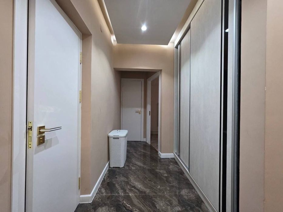 Продается 2х комнатная квартира, ориентир: Алайский рынок, 60м²