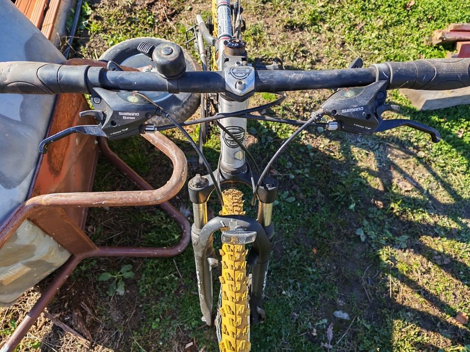 Bicicleta bulls superbă