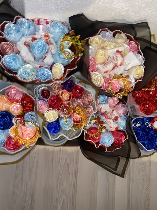 Vand buchete din saten mai multe mesaje in privat poate negociem pret