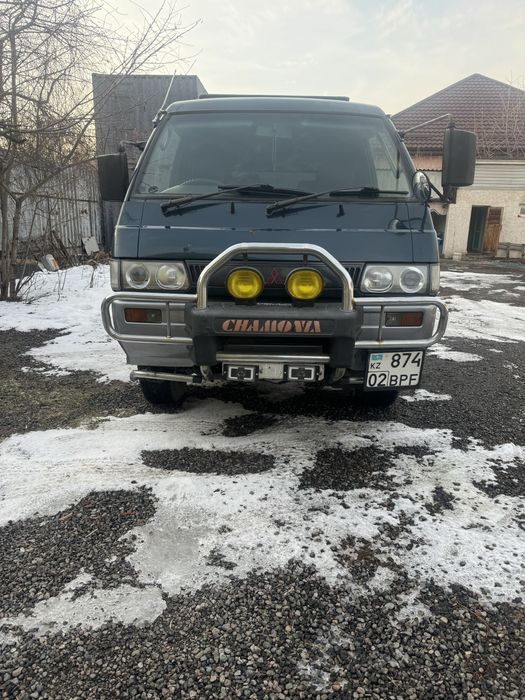 Делика квадрат запчасти