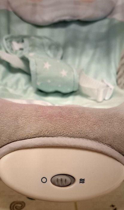 Leagan electric pentru bebelusi si copii 0-18kg, cu vibratii