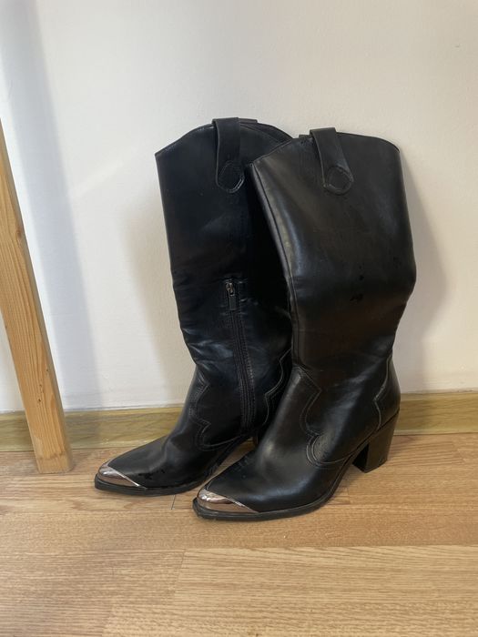 Сапоги казаки Stradivarius