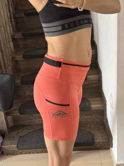 PaNtaloni scurti Nike