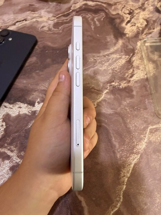 Iphone 16 impecabil