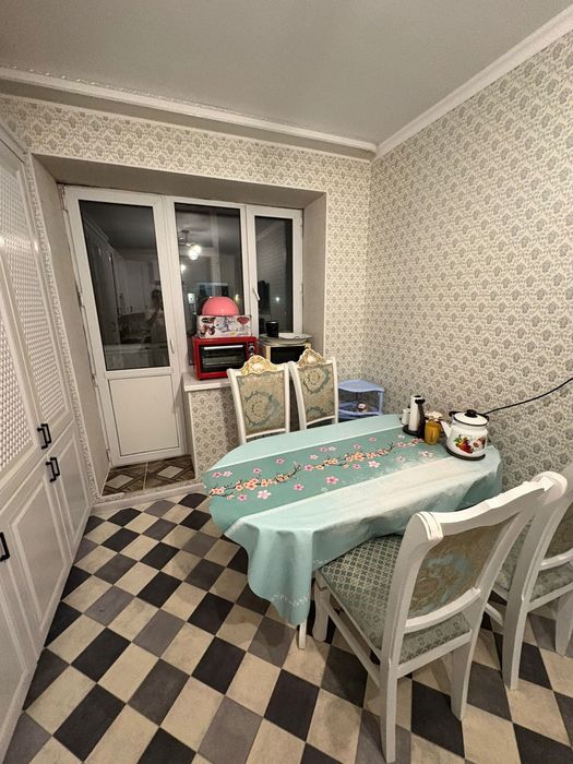 Продам 2 ком квартира Батыс 2