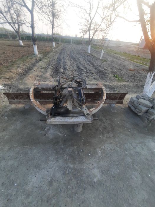 Traktor ttz 80 sotiladi