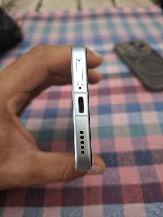 Vivo X300 256GB.