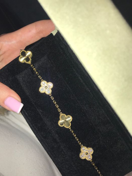 Гривна Van Cleef позлатена