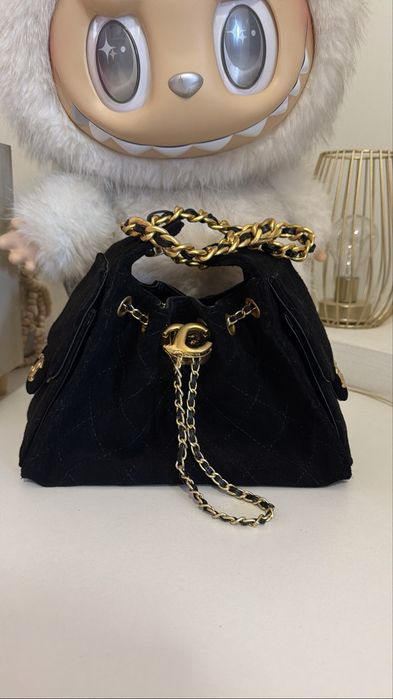 Chanel 25 Hobo Mini