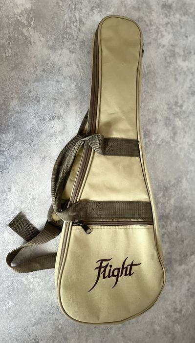 укулеле R.Empire