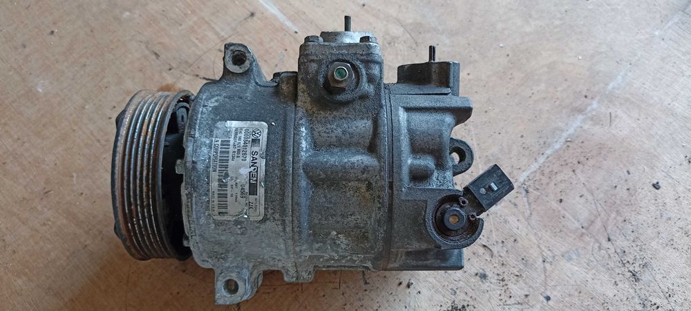 Compresor AC 1K0820803S Audi TT Q3 Seat Skoda VW Tiguan