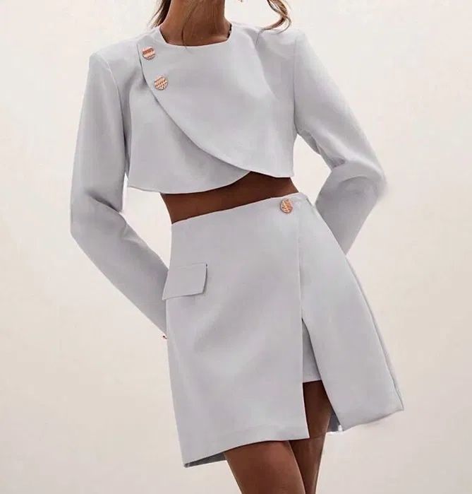 Compleu top și fustă