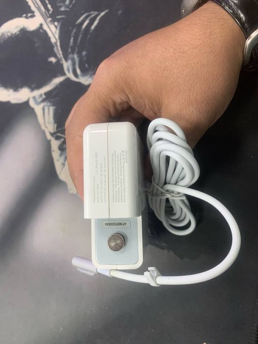 Зарядные устройства для ноутбуков