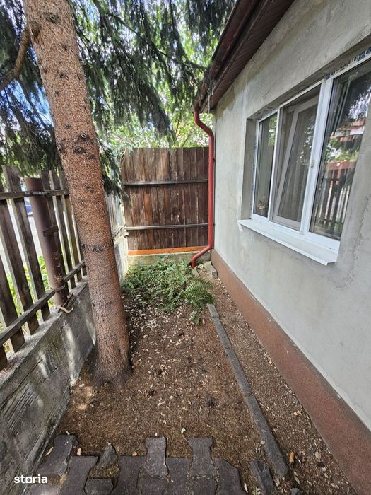 Casa Intre Lacuri, teren 321 mp, cu potential mare!