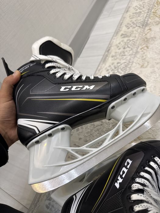 Хоккейные коньки CCm
