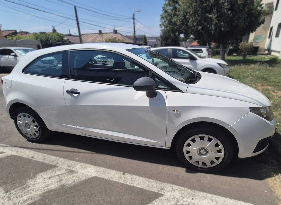 Seat Ibiza , anul 2010 , 2 usi
