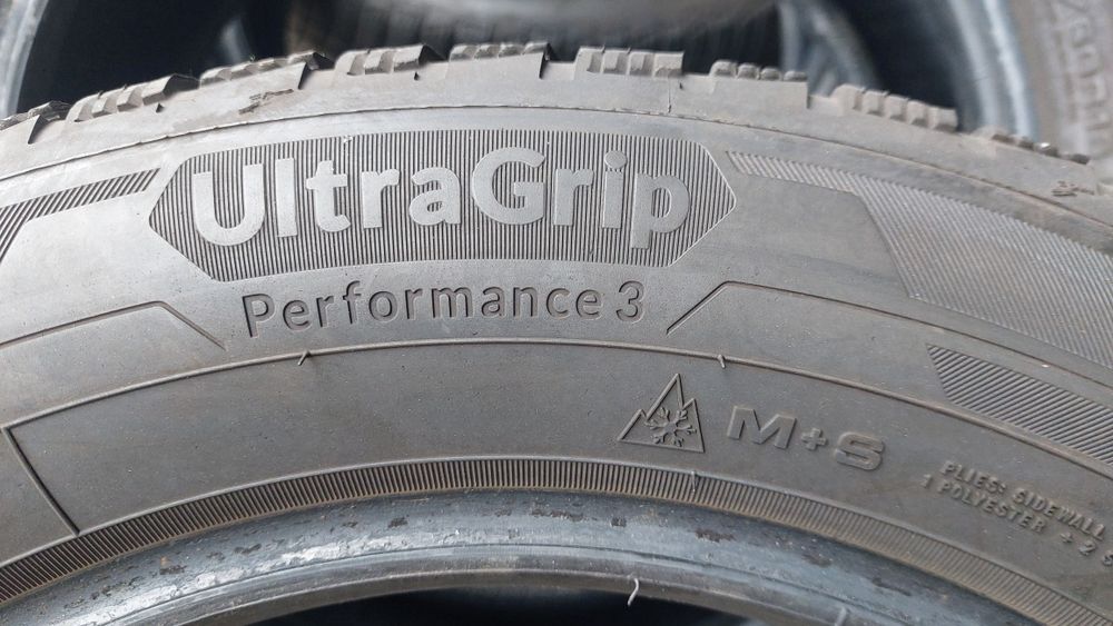 Зимни гуми 205 60 16 Goodyear Ultragrip Performance 4 броя