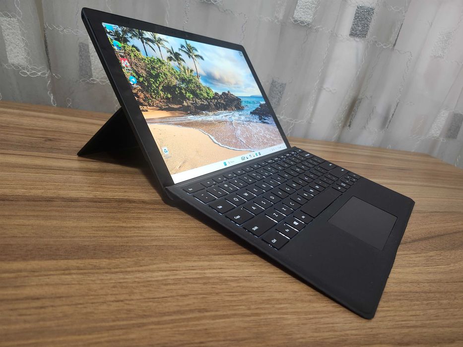 Microsoft Surface Pro 7