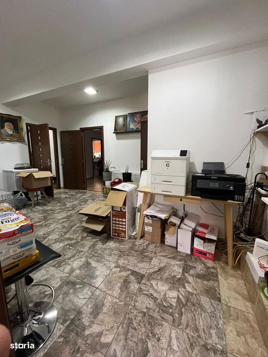 Apartament 4 camere superb se poatea face spatiu comercial Metalurgiei