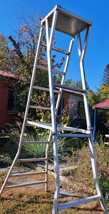 Продам стремянку 3м