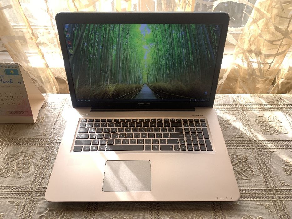 Asus i7 17 дюймов
