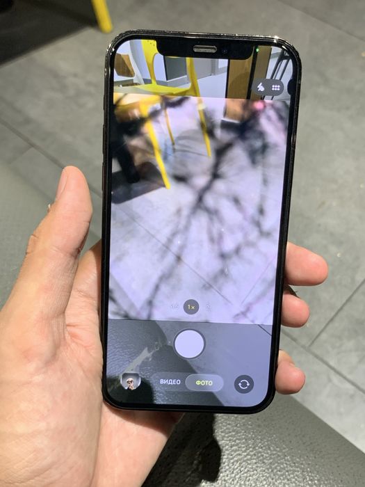 iPhone 12 Pro sotiladi srochna