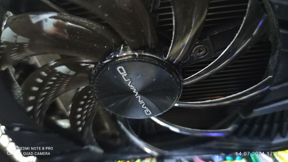 Продам видеокарту "GEFORCE rtx"2060/12Gb.