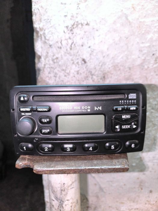 Продавам CD за Форд