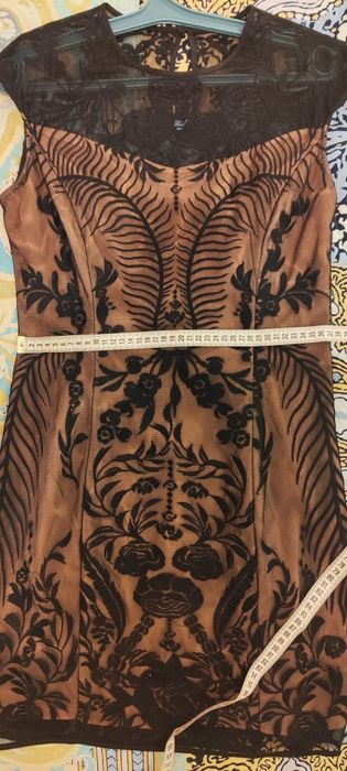 Платье коктейльное кружево